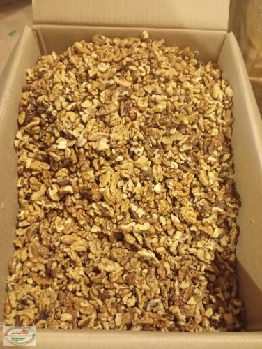 Dióbél felesnél kisebb darabok 1 kg 1000g